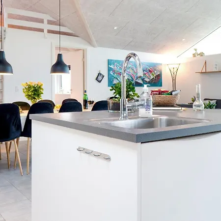Beautiful Home In Haderslev With Sauna 哈泽斯莱乌