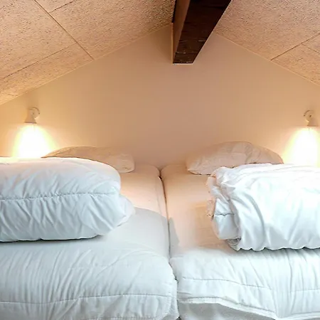 Beautiful Home In Haderslev With Sauna 度假居 *